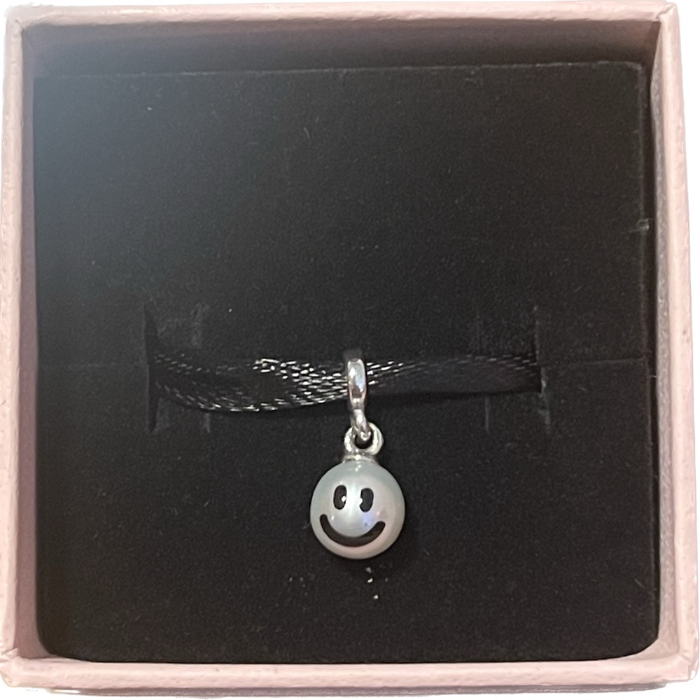 Pandora ME Happy Mini Dangle